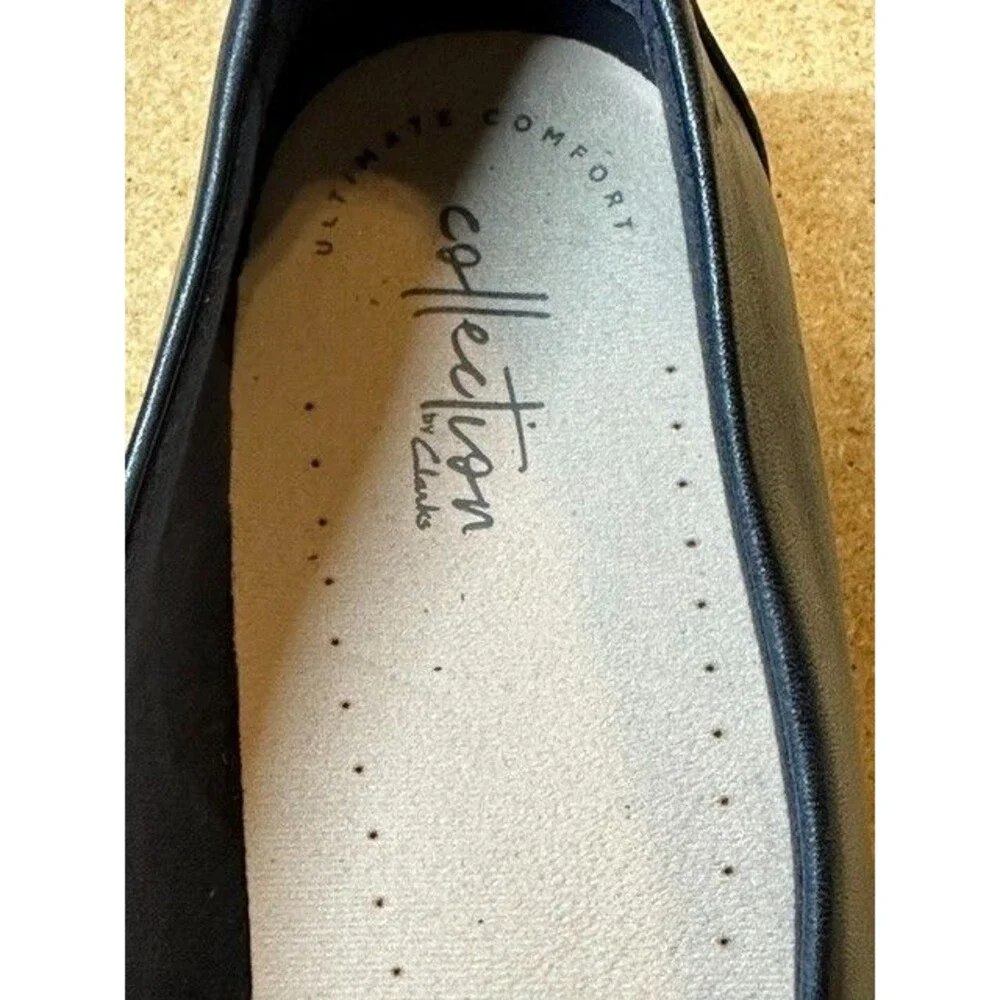 NWOT Clarks Collection Navy Leather Pleated Ballet Flats Womens Size 9.5  1